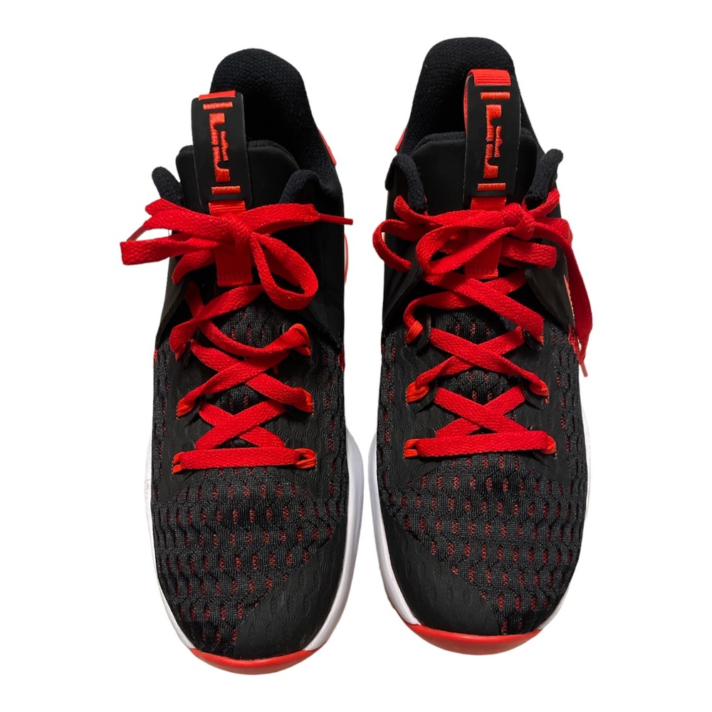Nike LeBron Witness 5 Basketball Shoes Black Red Sneakers Size 9 CQ9380-005 New